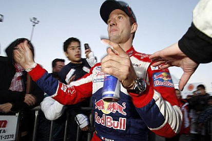Argentina, PS16: Incredibile, Ogier capotta!
