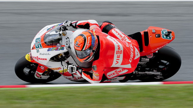 Bradl vince a Barcellona e tenta la fuga