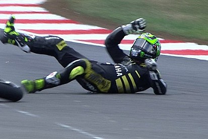 Crutchlow out: si è fratturato la clavicola sinistra