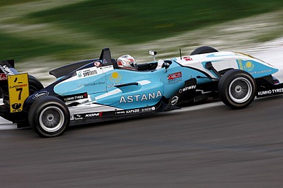 Doppia pole per Juncadella al Nurburgring