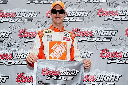 Joey Logano entra nella storia di Pocono