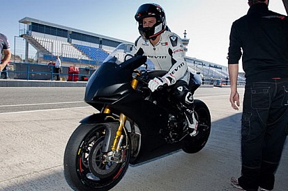 Oggi De Puniet ha provato l'Aprilia CRT di Aspar