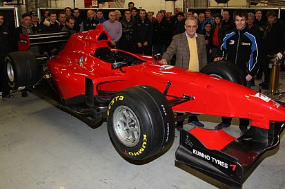 16 piloti nei test Auto GP di Barcellona
