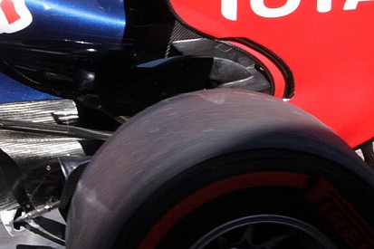La Red Bull con il soffiaggio verticale stile Williams