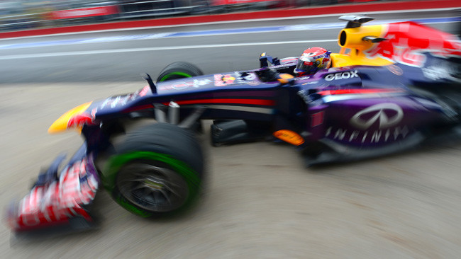 Vettel fa la pole sul bagnato in Canada, male Alonso