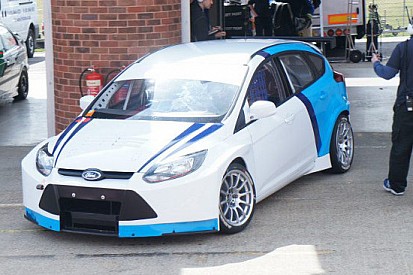 È già stop per il ritorno delle Ford nel WTCC