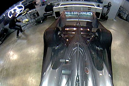 Rosberg cerca il ladro del suo casco su... Twitter