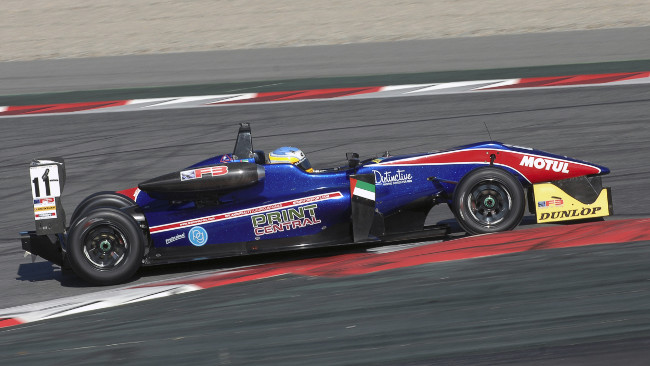 Ed Jones vince e passa al comando della classifica
