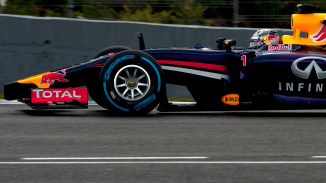 Red Bull RB10: Vettel non gira, guai alla batteria?