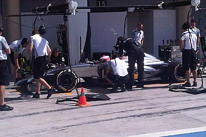 Bahrein, Day 3 (Ore 14): Button si avvicina a Hamilton