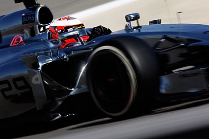 La McLaren inizia l'ultimo test con Magnussen