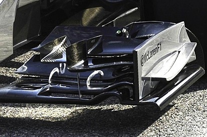 La McLaren sfoggia una nuova ala da carico