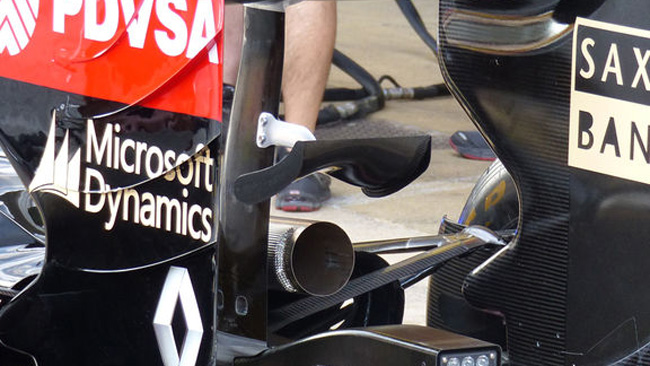 Lotus: monkey seat ancorato al mono pilone