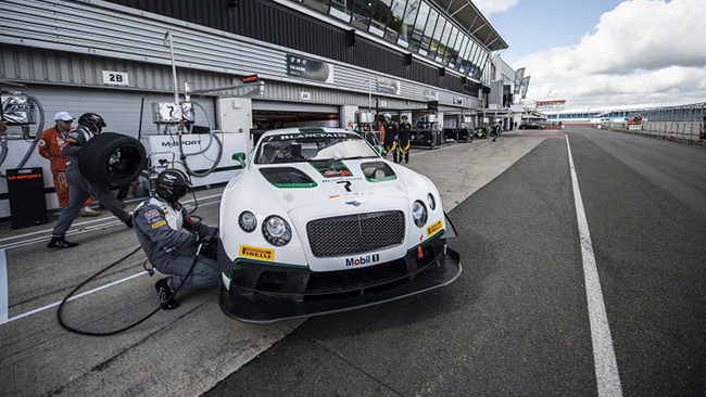 La Bentley trionfa a Silverstone!