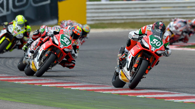Melandri e Guintoli arrivano a Portimao con ottimismo
