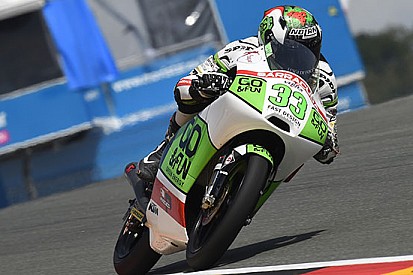 Doppia caduta, ma un punto per il Team Gresini