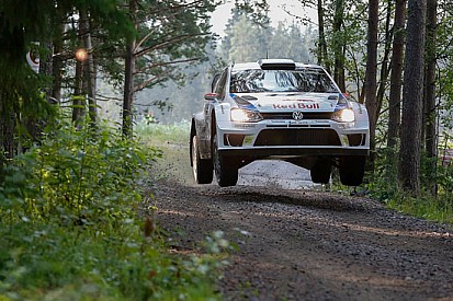Finlandia, PS13: Latvala amministra a fine tappa