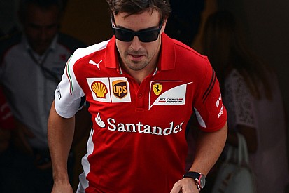 Alonso smentisce il rinnovo ferrarista da 105 milioni