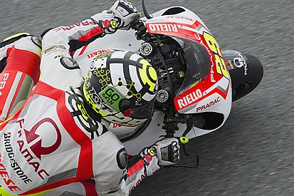 Andrea Iannone ottimista in ottica gara