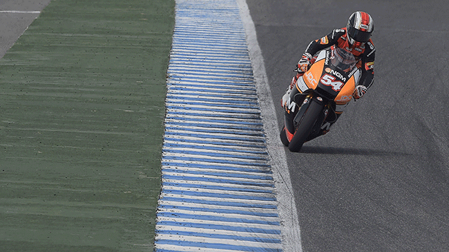 Moto2, gara sospesa a Indianapolis per un incidente