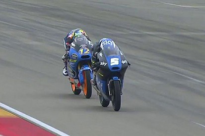 Fenati sbanca Aragon: rimonta e poi batte Marquez!