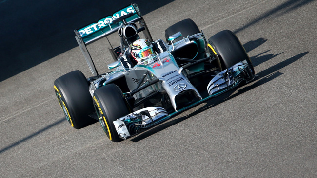 Abu Dhabi, Q1: Hamilton comincia davanti