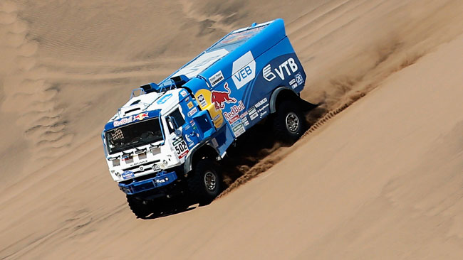 Dakar, Camion, Tappa 6: Nikolaev piazza il tris
