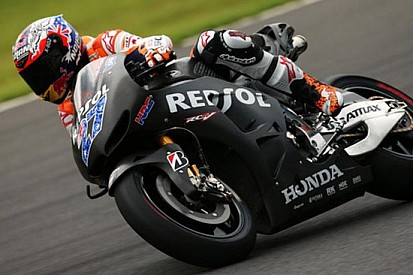 Stoner continua come collaudatore Honda nel 2015