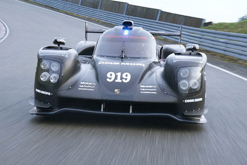 Oltre 4.000 km ad Abu Dhabi per la Porsche 919