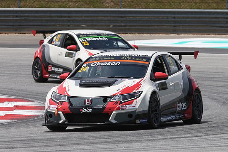 Sorrisi in casa WestCoast Racing