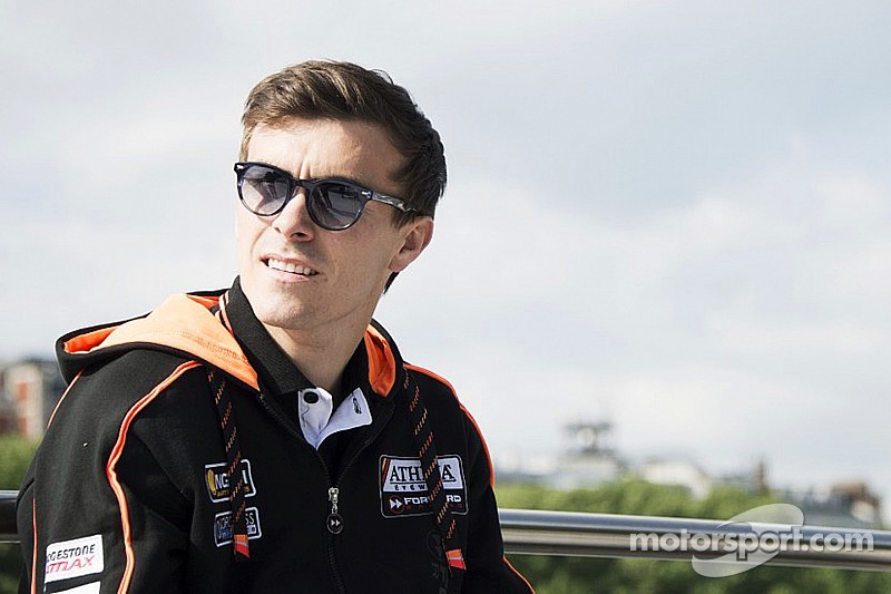 Loris Baz -