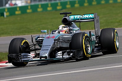 Hamilton fue el más veloz en la práctica 1