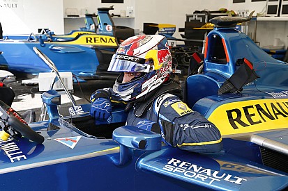 Buemi se quedó sin podio y cae en el campeonato
