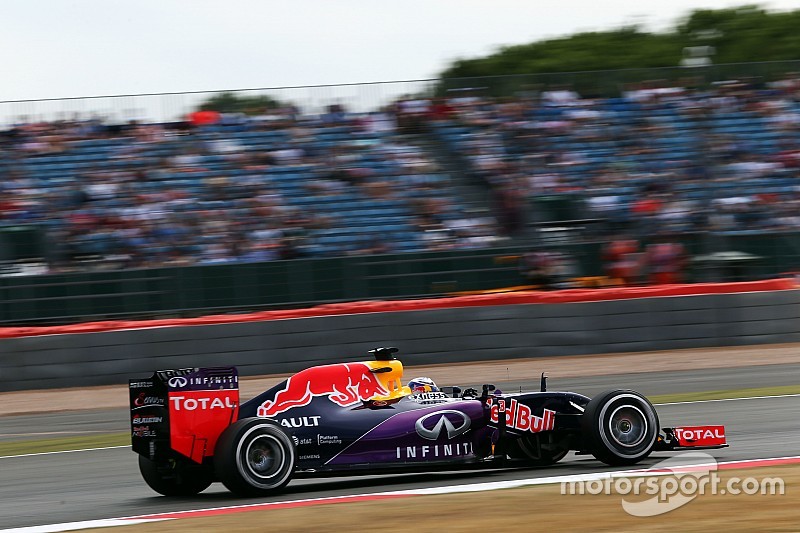 Les temps annulés en qualifications laissent Ricciardo perplexe