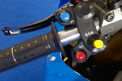 Suzuki: ecco a cosa servono i pulsanti sul manubrio