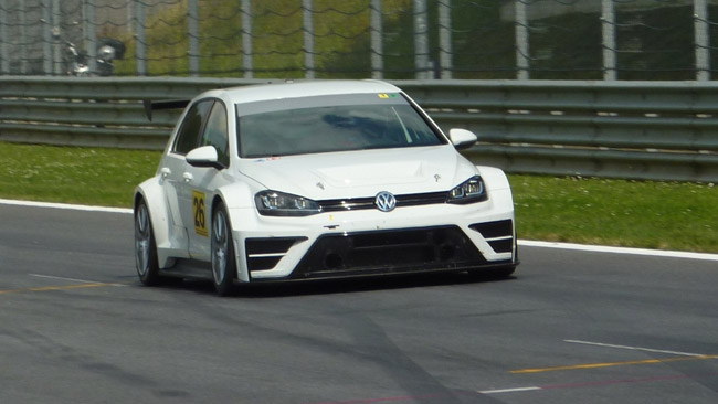 Ecco la Volkswagen Golf TCR del Team Engstler!