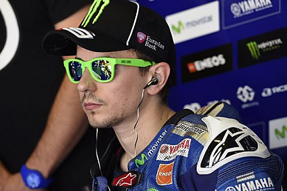 Lorenzo: "Con Valentino ci aiutiamo a battere gli altri"