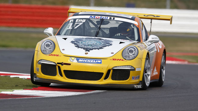 Phillip Eng conquista la pole position a Silverstone