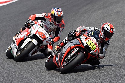 Bautista porta l'Aprilia RS-GP nella top 10 a Barcellona
