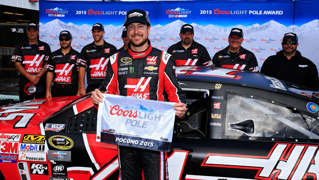 La bandiera rossa regala la pole a Kurt Busch