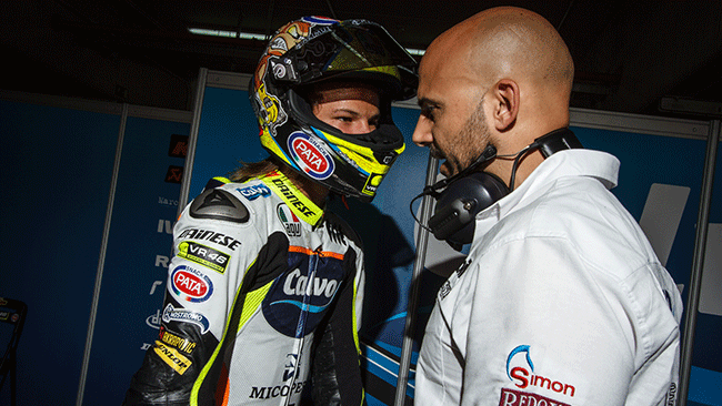 Nicolò Bulega trionfa sotto la pioggia