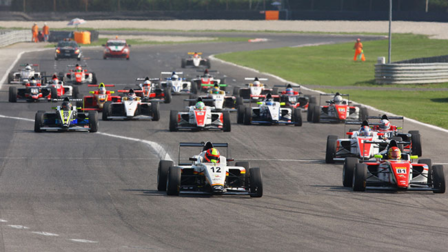 22 piloti a caccia della leadership di Russo ad Imola