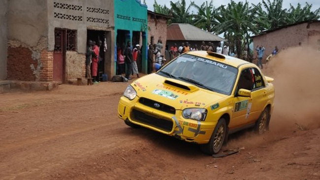 Giancarlo Davite sul podio allo Zimbabwe Rally