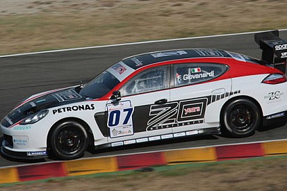 Debutto ok per la Panamera: Giovanardi 5° nelle libere