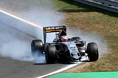 Force India: cedimento legato a cordoli e vibrazioni