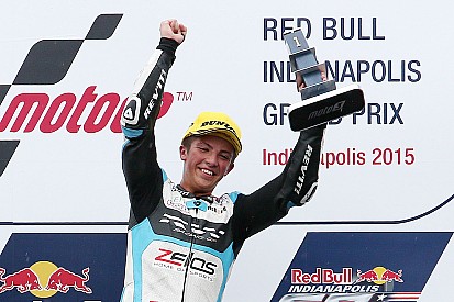 Com confusão gerada por chuva, Loi vence pela primeira vez na Moto3