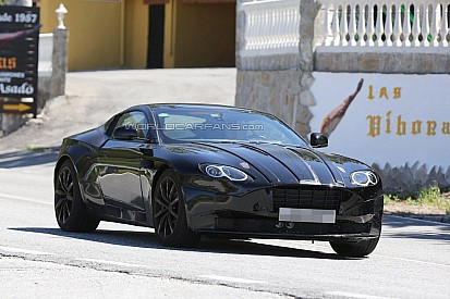 Spyshots - L'Aston Martin DB11 surprise en totalité