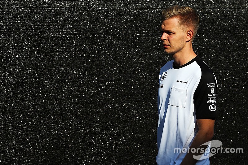 Equipos de F1 contactan a Magnussen para correr en 2016
