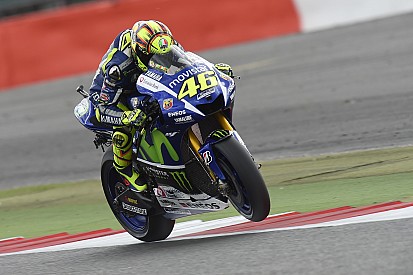 Rossi: "Manca qualcosina per stare con Jorge e Marc"