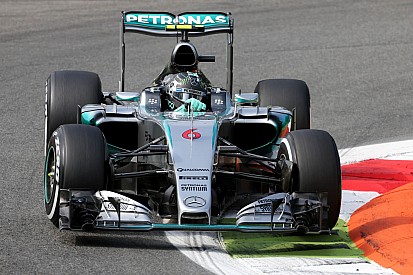 Mercedes inspecte encore le moteur endommagé de Rosberg